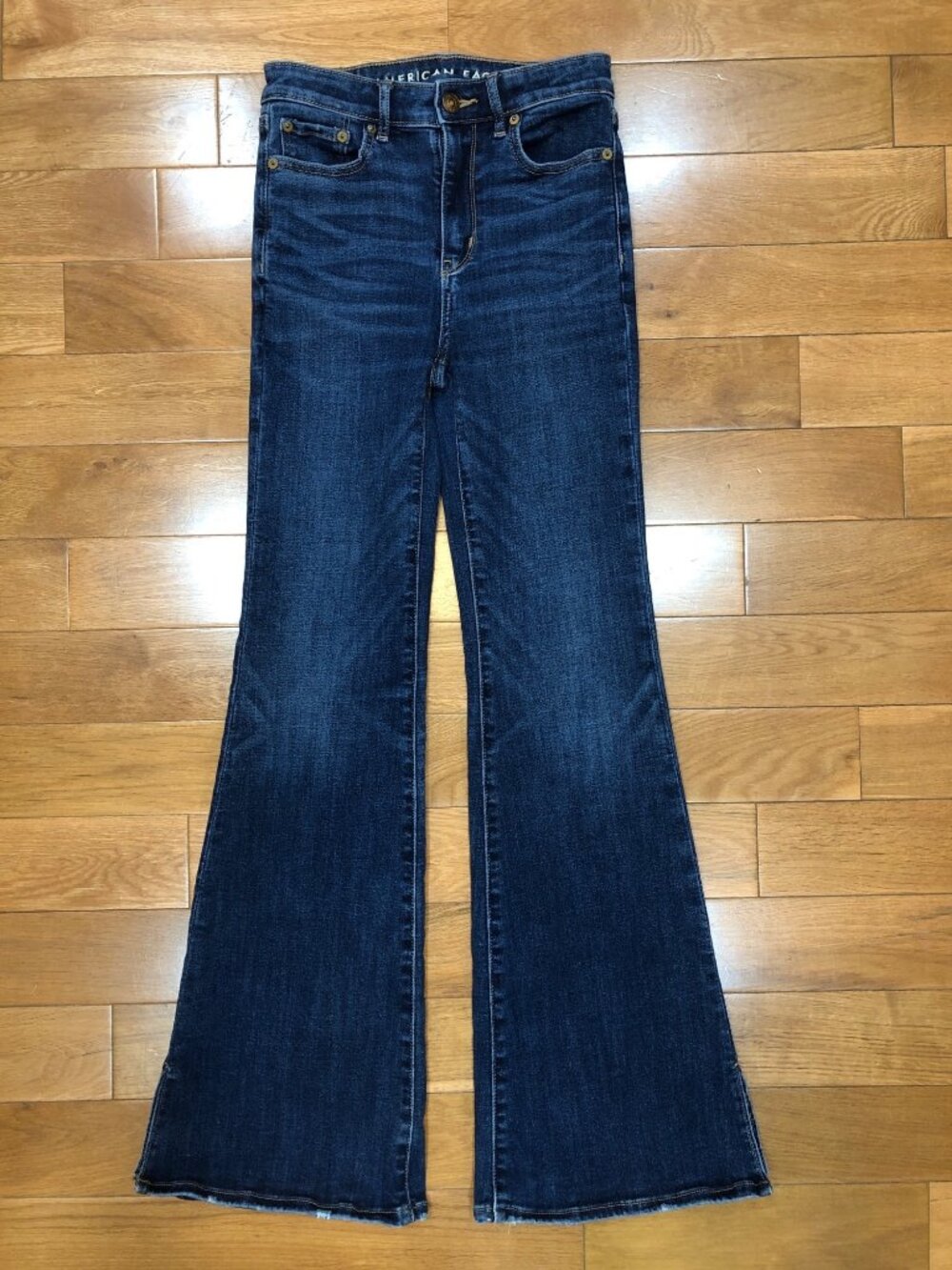 American Eagle Super Hi-Rise Flare Jeans Split Hem Size 0 NE(X)T Level Stretch